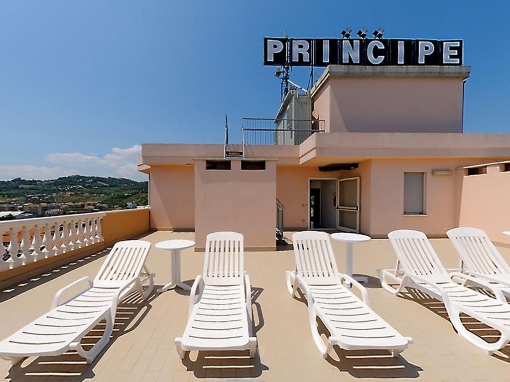 Hotel Principe Alba Adriatica Exterior photo